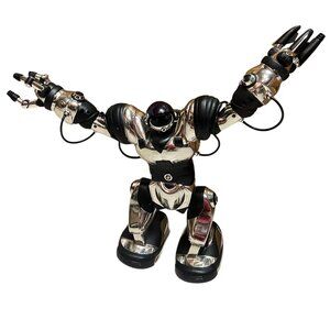 Vintage 2004 Robot Toy By WowWee Robospien X Chrome Finish***** NO REMOTE- WORKS